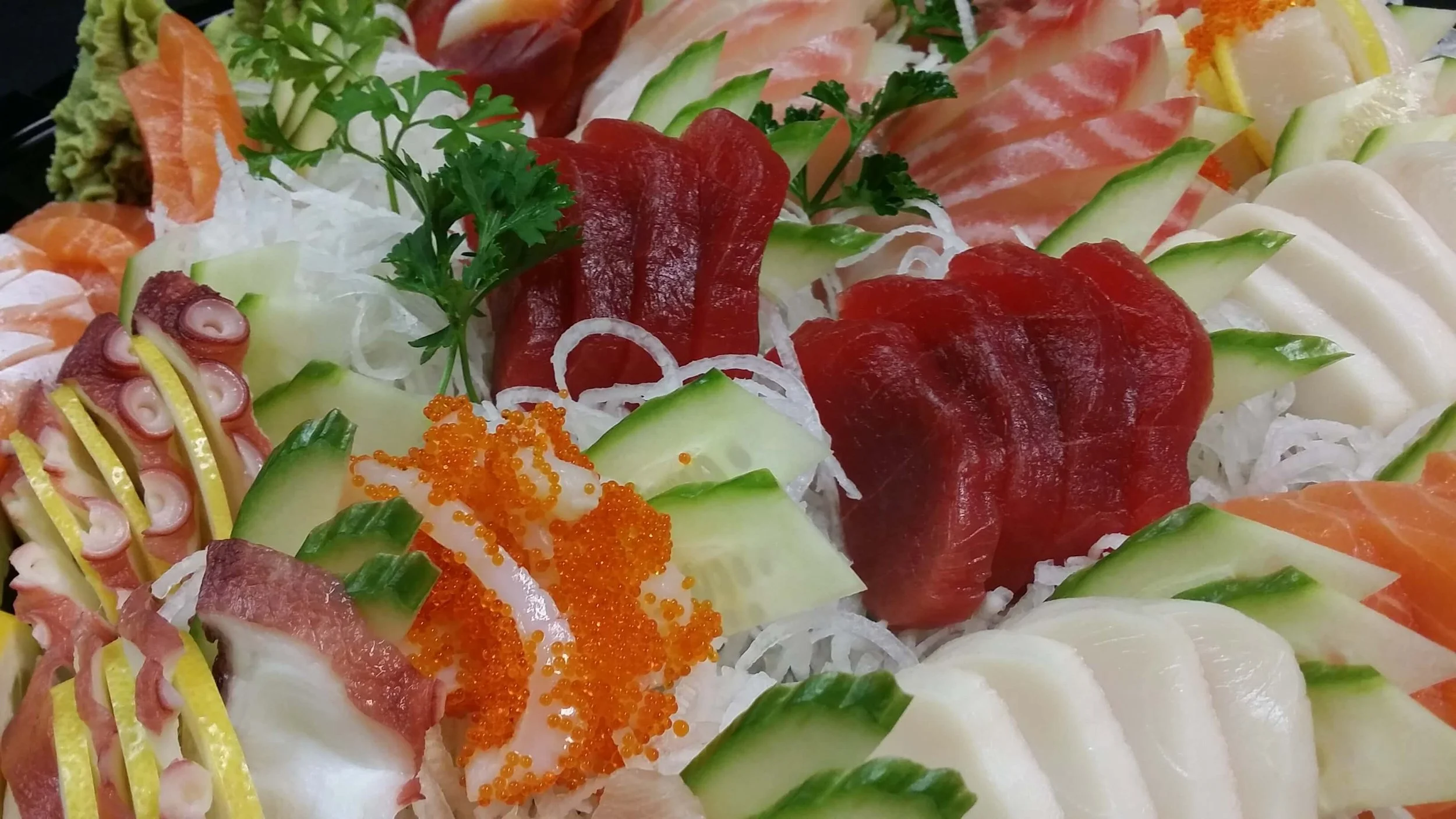 Ronnie-Sushi-Sashimi.jpg